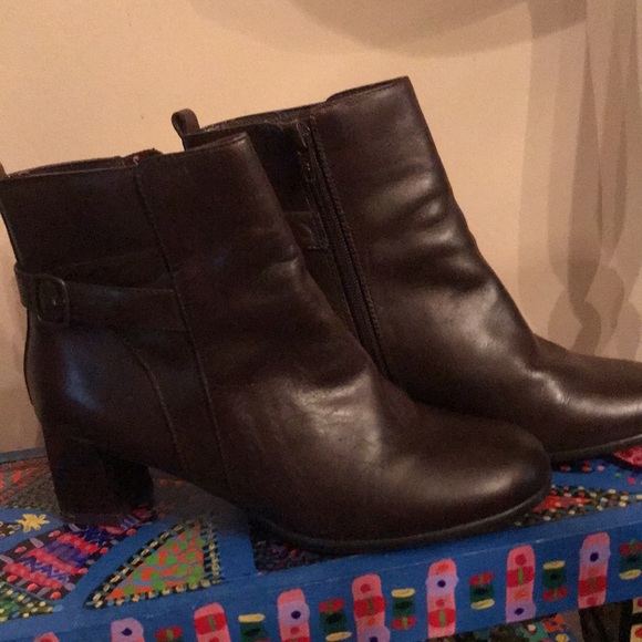 Gino Nicci Brown Leather Ankle Boots Size 6.5 - Picture 8 of 8